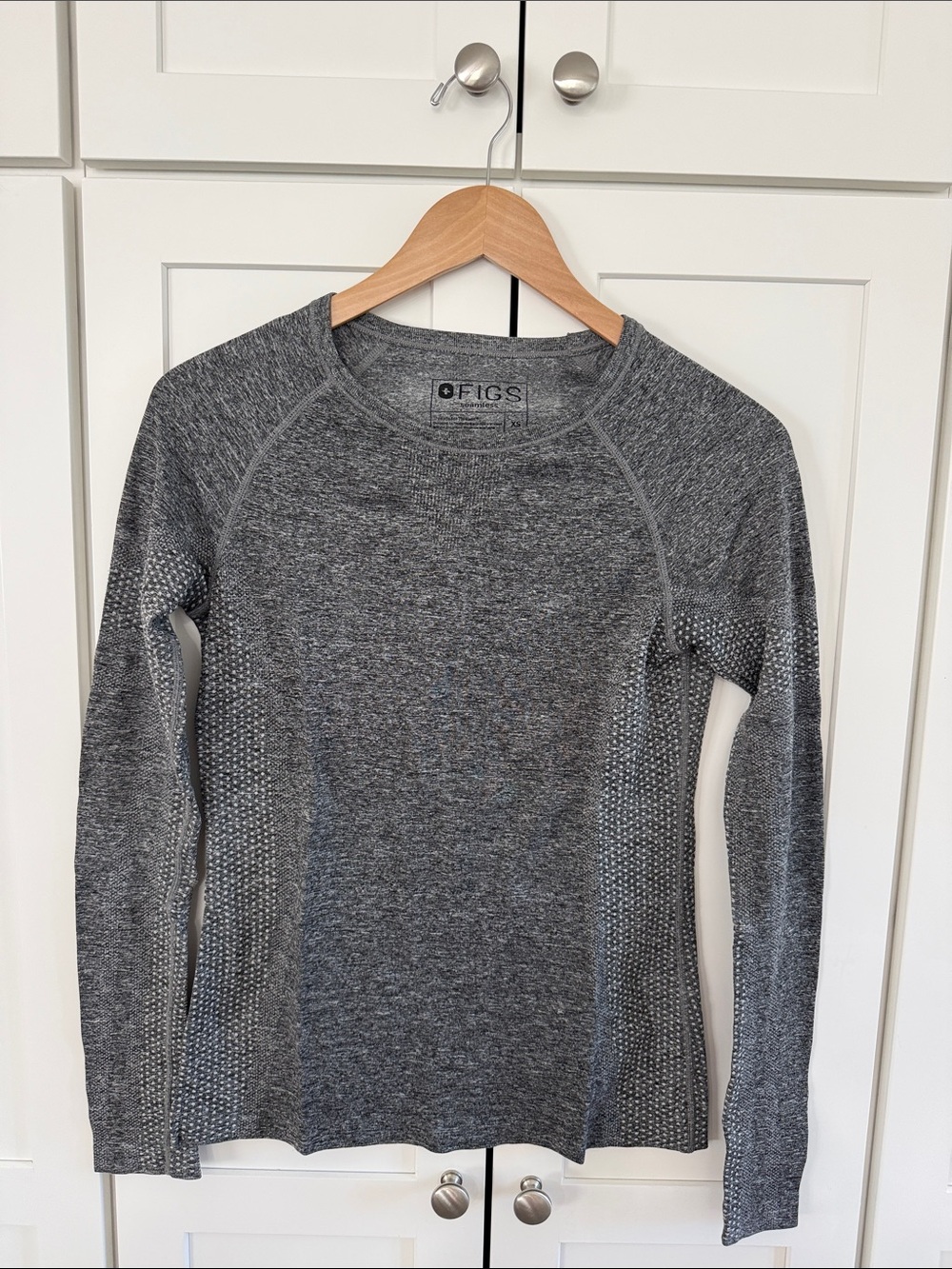 Figs Gray Seamless Long-Sleeve Performance Top